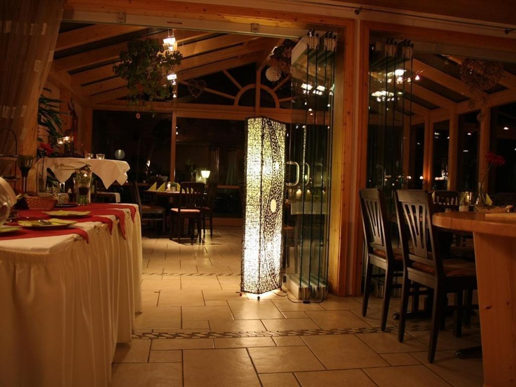 Inn Landgasthof "Zur Gemuetlichkeit" Mombris Экстерьер фото