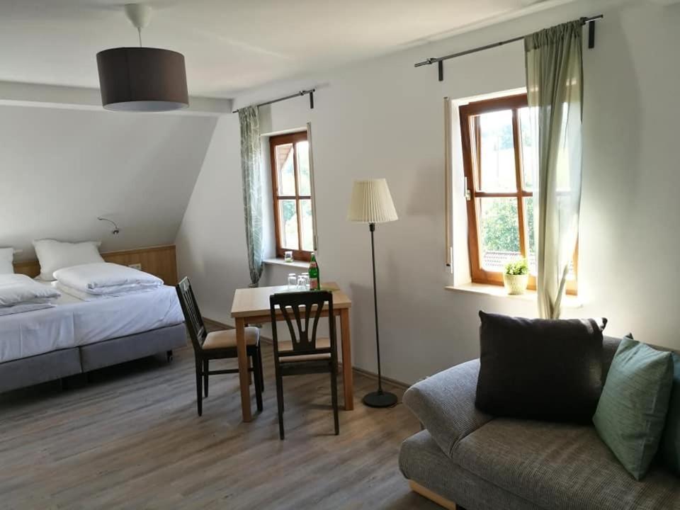 Inn Landgasthof "Zur Gemuetlichkeit" Mombris Номер фото